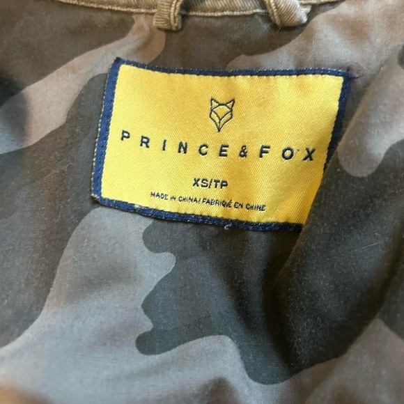 Lightweight green jacket - Picture 2 of 4